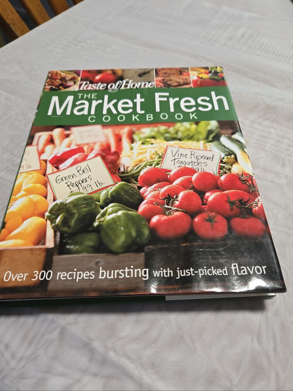 Taste of Home Market Fresh Cookbook - Green, Red, Yellow